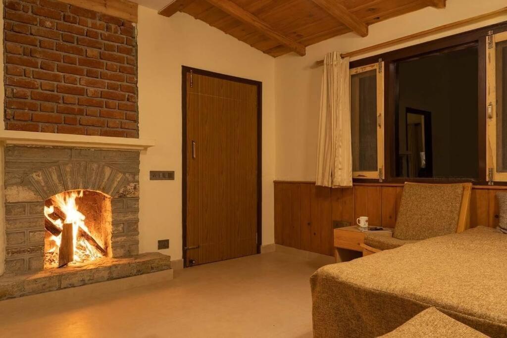 Dream Cottage 3 Pet-Friendly 2Br W Mountain View Mukteshwar Eksteriør billede